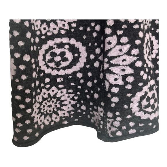 Akini Sweater Skirt Floral Medium  Lavender and Black  Size M - Picture 7 of 14